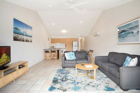 Sails Luxury Apartments Merimbula - Broome Tourism 35