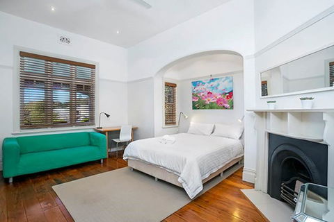 Holiday Home Fairy Bower Road Manly FAB05 - Broome Tourism 2