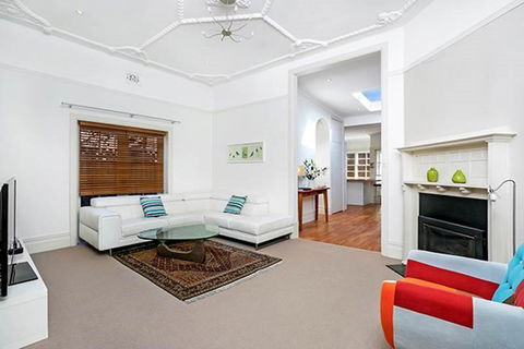 Holiday Home Fairy Bower Road Manly FAB05 - Broome Tourism 1