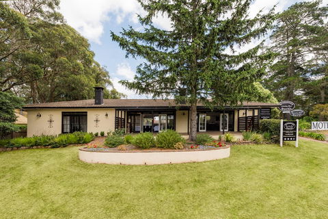 Bundanoon Country Inn Motel - Broome Tourism 42