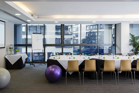 Novotel Newcastle Beach - Broome Tourism 19