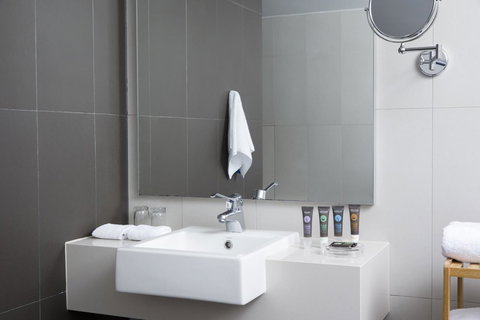 Novotel Newcastle Beach - Broome Tourism 24