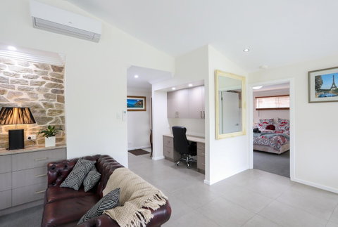 Armidale Cottage - House 2 - Broome Tourism 9