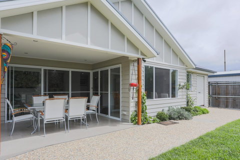 Armidale Cottage - House 2 - Broome Tourism 0