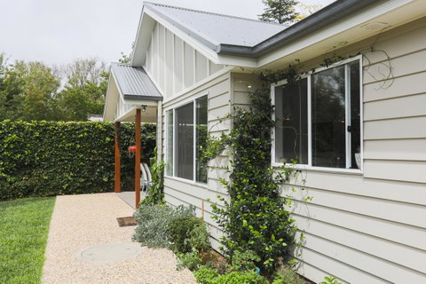 Armidale Cottage - House 2 - Broome Tourism 2