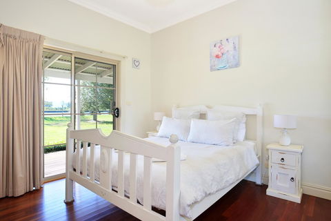 Terara Riverside Retreat - Broome Tourism 14