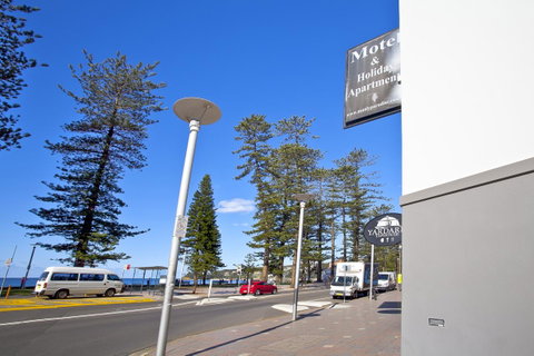 Manly Paradise Motel & Apartments - Broome Tourism 18