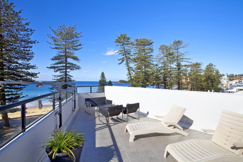 Manly Paradise Motel & Apartments - Broome Tourism 17