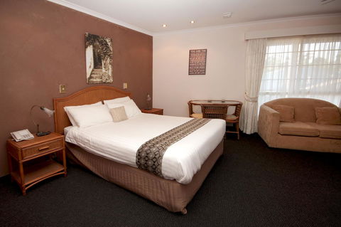 Sapphire Waters Motor Inn - Broome Tourism 8