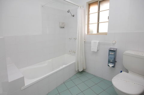 Sapphire Waters Motor Inn - Broome Tourism 18