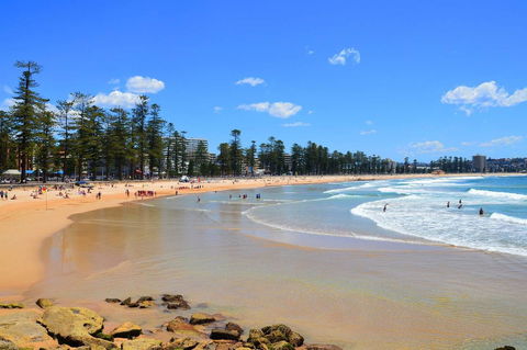 Oversized 2 Bedroom Manly Beach House - Broome Tourism 18