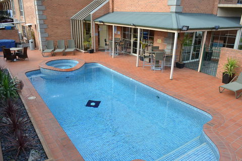 Best Western Plus Hovell Tree Inn - Broome Tourism 6