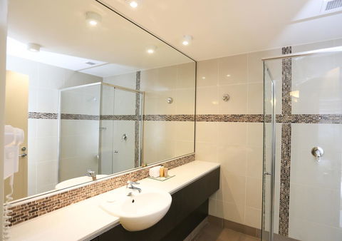 Best Western Plus Hovell Tree Inn - Broome Tourism 20