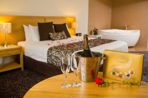 Best Western Plus Hovell Tree Inn - Broome Tourism 27