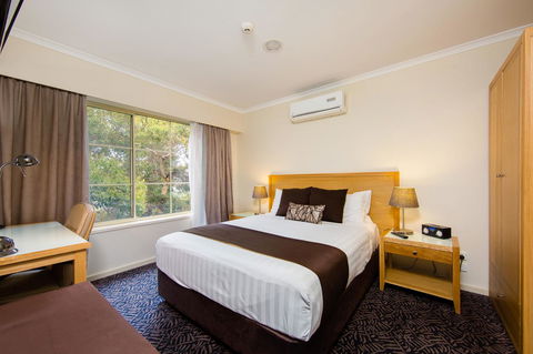 Best Western Plus Hovell Tree Inn - Broome Tourism 18