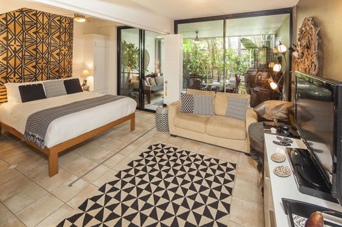Julians Apartments - Broome Tourism 34
