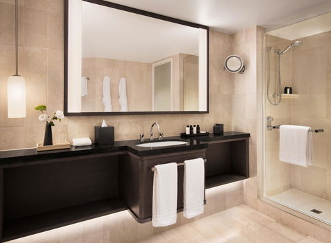Four Seasons Hotel Sydney - Broome Tourism 17