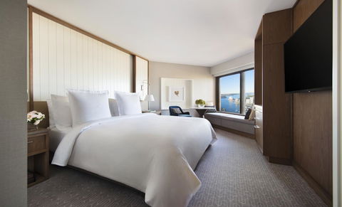 Four Seasons Hotel Sydney - Broome Tourism 12