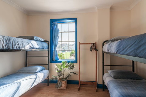 Mad Monkey Hostel Coogee Beach - Broome Tourism 18