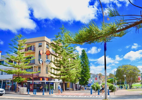 Mad Monkey Hostel Coogee Beach - Broome Tourism 14