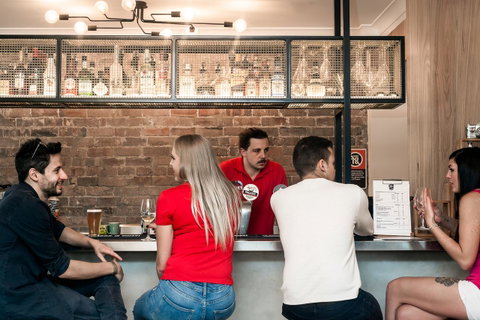 Mad Monkey Hostel Coogee Beach - Broome Tourism 4