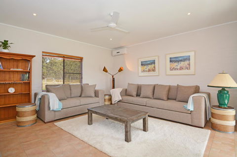 JE Guesthouse, Central To All The Hunter Valley Has To Offer - Broome Tourism 2