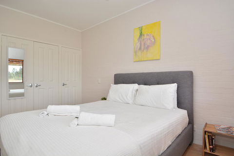 JE Guesthouse, Central To All The Hunter Valley Has To Offer - Broome Tourism 24