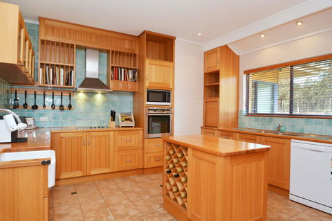 JE Guesthouse, Central To All The Hunter Valley Has To Offer - Broome Tourism 12