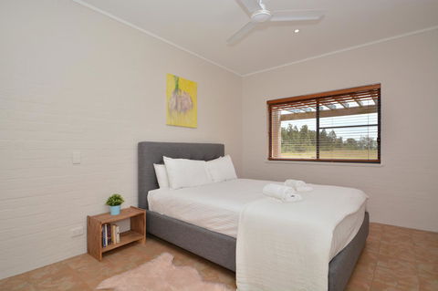 JE Guesthouse, Central To All The Hunter Valley Has To Offer - Broome Tourism 25