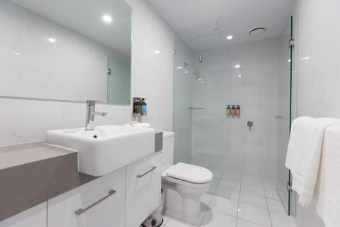 The Lucky Hotel - Broome Tourism 5