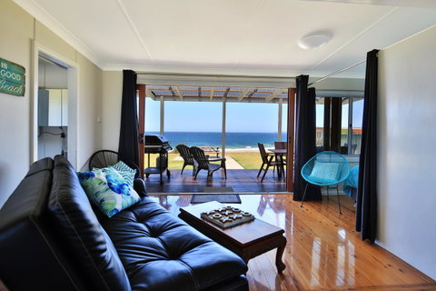 Glory @ Culburra - Absolute Beachfront - Pet & Family Friendly - Broome Tourism 1