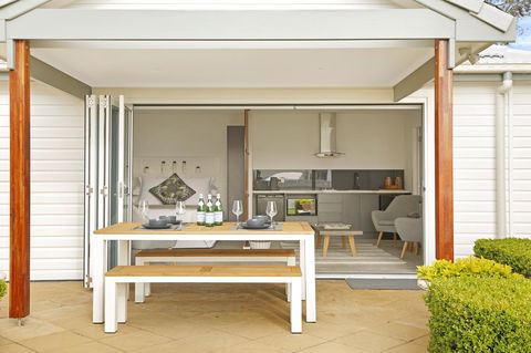 The Beach House North Wollongong - Broome Tourism 6