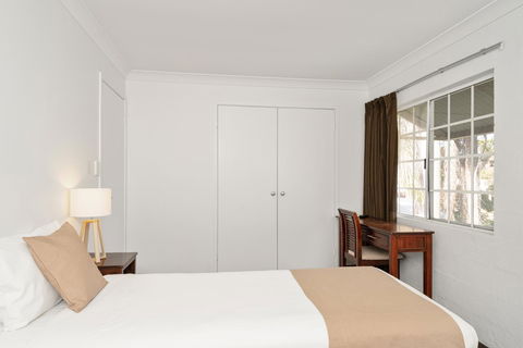 Wollongbar Motel - Broome Tourism 36