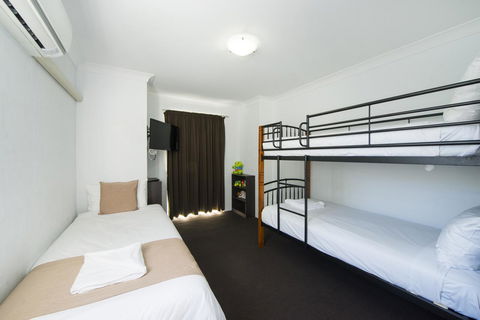 Wollongbar Motel - Broome Tourism 32