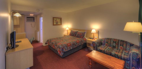 Cooma Motor Lodge Motel - Broome Tourism 5