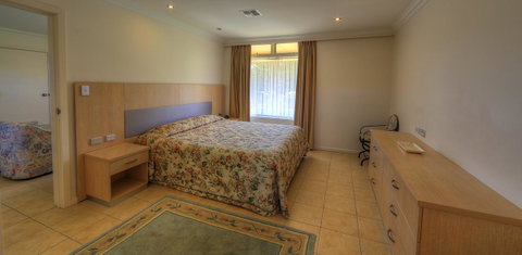 Cooma Motor Lodge Motel - Broome Tourism 26