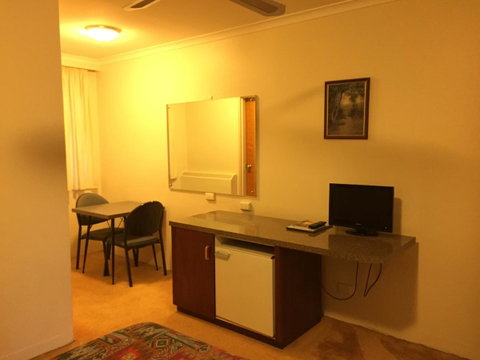 Cooma Motor Lodge Motel - Broome Tourism 24