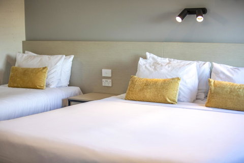 Nightcap At Colyton Hotel - Broome Tourism 42