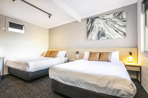 Nightcap At Colyton Hotel - Broome Tourism 22