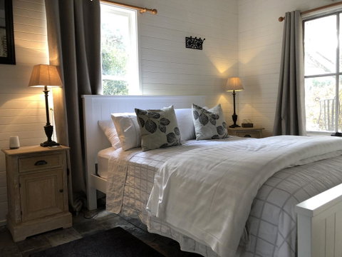 Arcadia - The Barn Cottage & Rosehill Cottage - Broome Tourism 3