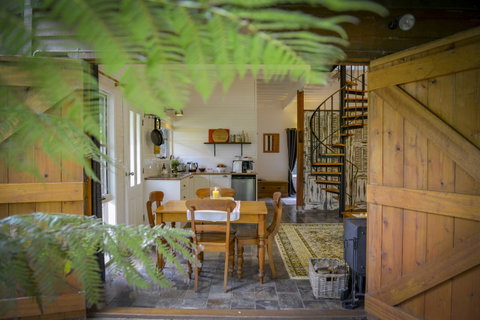 Arcadia - The Barn Cottage & Rosehill Cottage - Broome Tourism 9