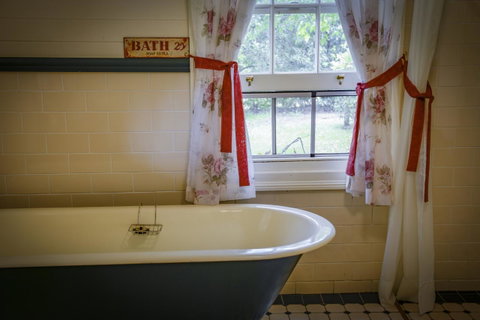 Arcadia - The Barn Cottage & Rosehill Cottage - Broome Tourism 18