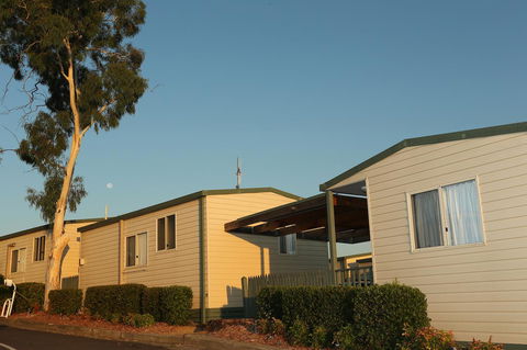 Crestview Tourist Park - Broome Tourism 27