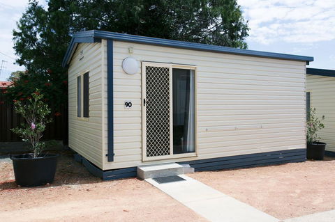 Crestview Tourist Park - Broome Tourism 12