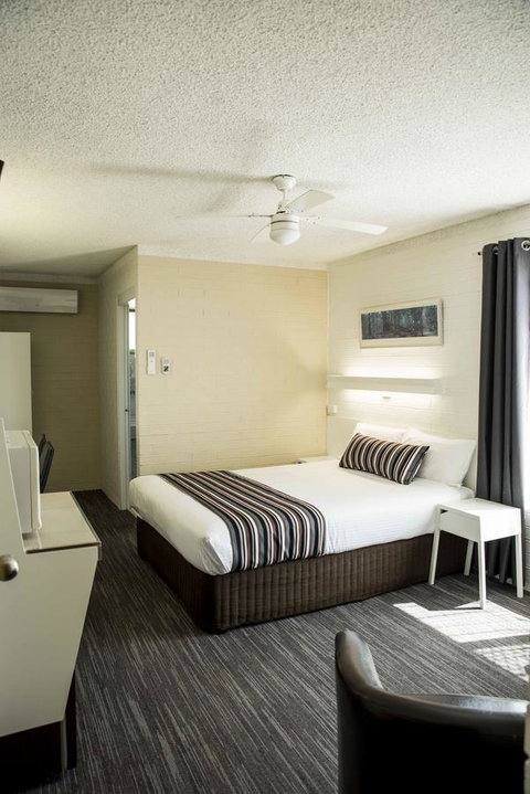 Coastal Bay Motel - Broome Tourism 35