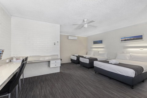 Coastal Bay Motel - Broome Tourism 11