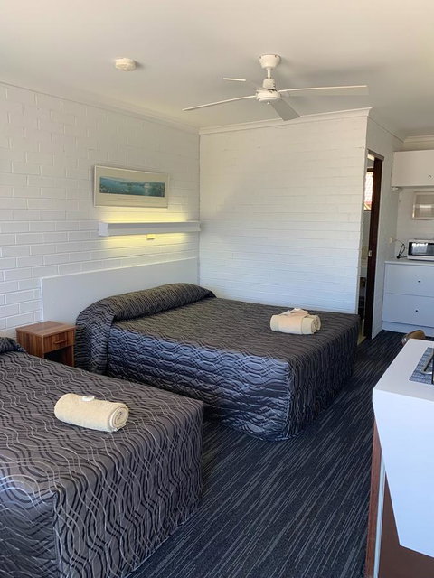Coastal Bay Motel - Broome Tourism 33