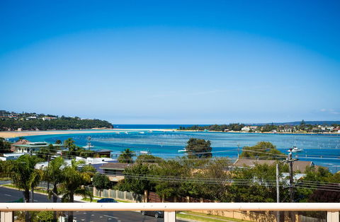 Baywatch Apartments Merimbula - Broome Tourism 7