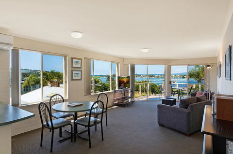 Baywatch Apartments Merimbula - Broome Tourism 19