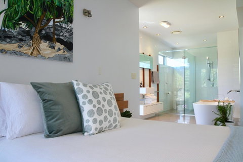 Casuarina Beachfront House - Hostie Properties - Broome Tourism 9
